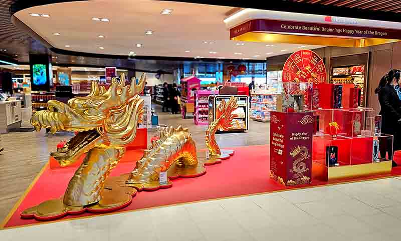Giant Golden Dragon Retail Design the Next Level Massivit